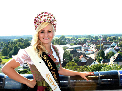 Gillamoos Dirndlkönigin 2012/13 Maria März | © Marco Holzhäuser