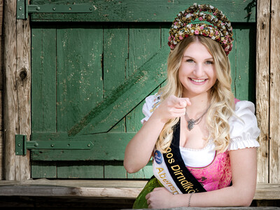 Gillamoos Dirndlköniginnen Motiv zum Bewerbungsaufruf | © Marco Holzhäuser