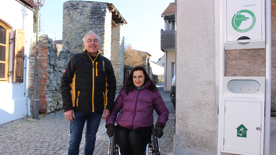 Neuer Hundekotbeutelspender