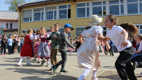  Wunderbares Sommerfest der Aventinus Grundschule