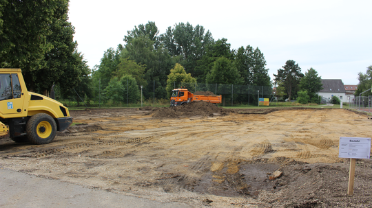 Baubeginn am Roten Platz