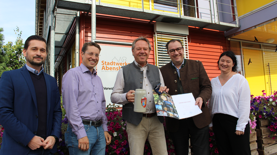 Stadt Abensberg dankt Hans Schmid für sein „Lebenswerk“