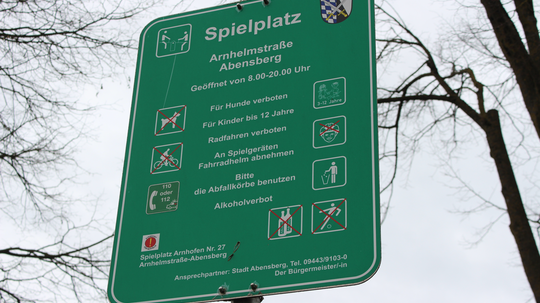 Ein Spielplatz ist kein Hundeklo