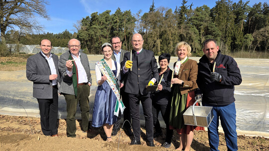 Abensberger Spargelsaison 2025 feierlich eröffnet