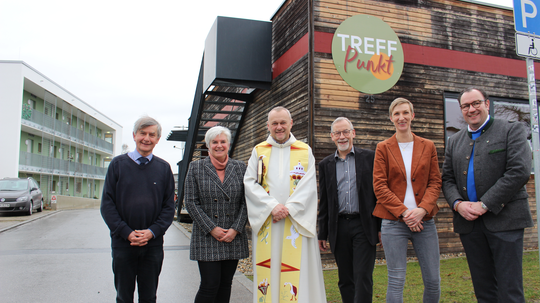 Stadt Abensberg eröffnet „TreffPunkt“ am Bahnhof